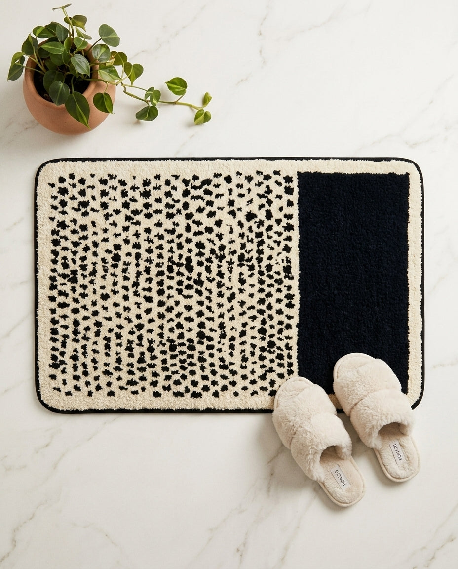 Käsintehdyt abstrakti kylpyhuonematto – pehmeä ja liukumaton