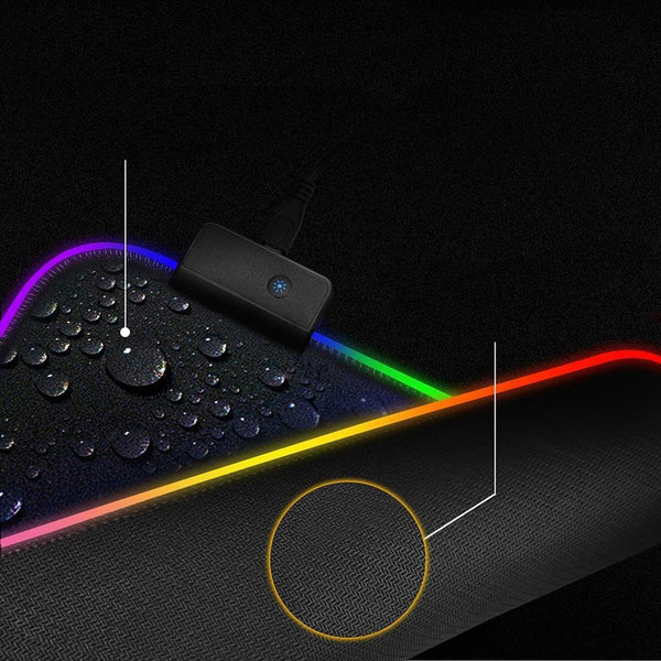 RGB Pelihiirimatto 13 Valotilalla, Nano-Teksturoitu Pinta & Liukumaton Pohja