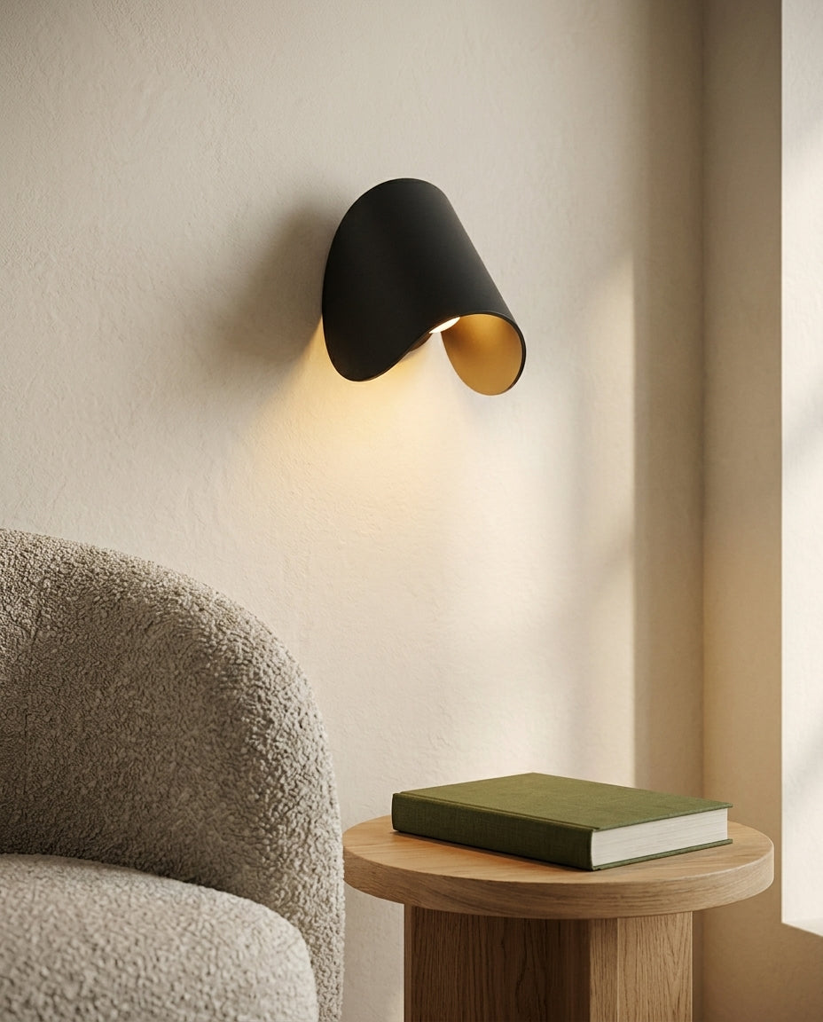 Väriä Vaihtava LED-Seinävalaisin | Moderni Mattamusta Design