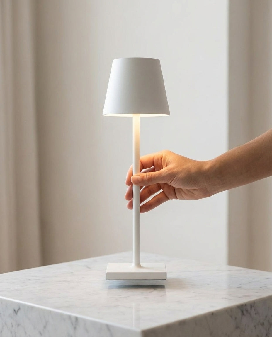 Langaton ladattava pöytävalaisin | LumiereAura