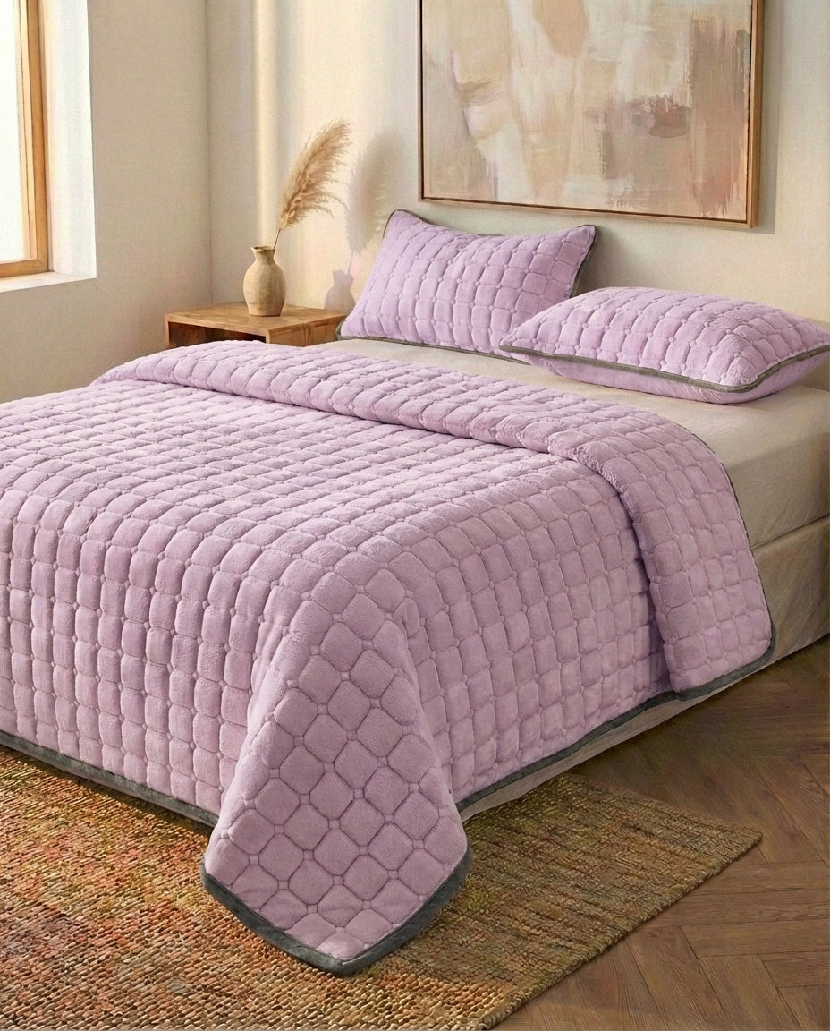 Tilkkutäkki Fleece | Pehmeä Neliötekstuurinen Sängynpeite