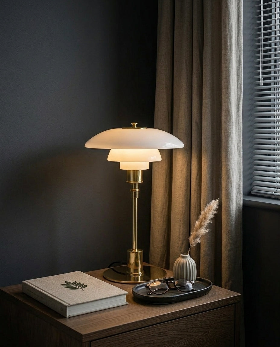 LED-pöytälamppu – Skandinaavinen design | Rauta & lasi