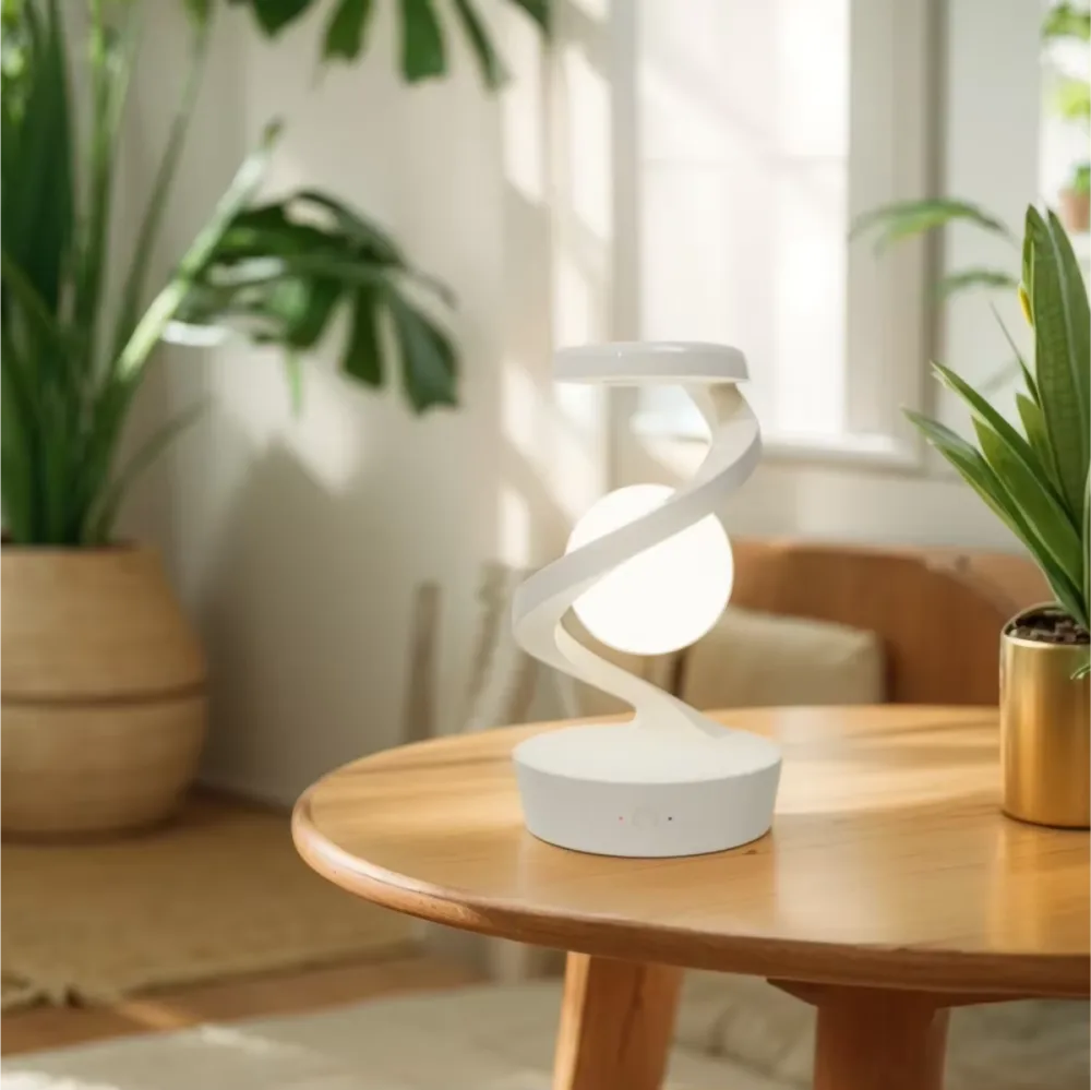 Levitating Ball Lamp™ – Eleohjattava leijuva RGB-valaisin langattomalla latauksella