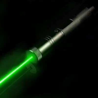 LongRangeBeam tehokas laserosoitin – USB-ladattava, 10 000 m kantama, säädettävä piste