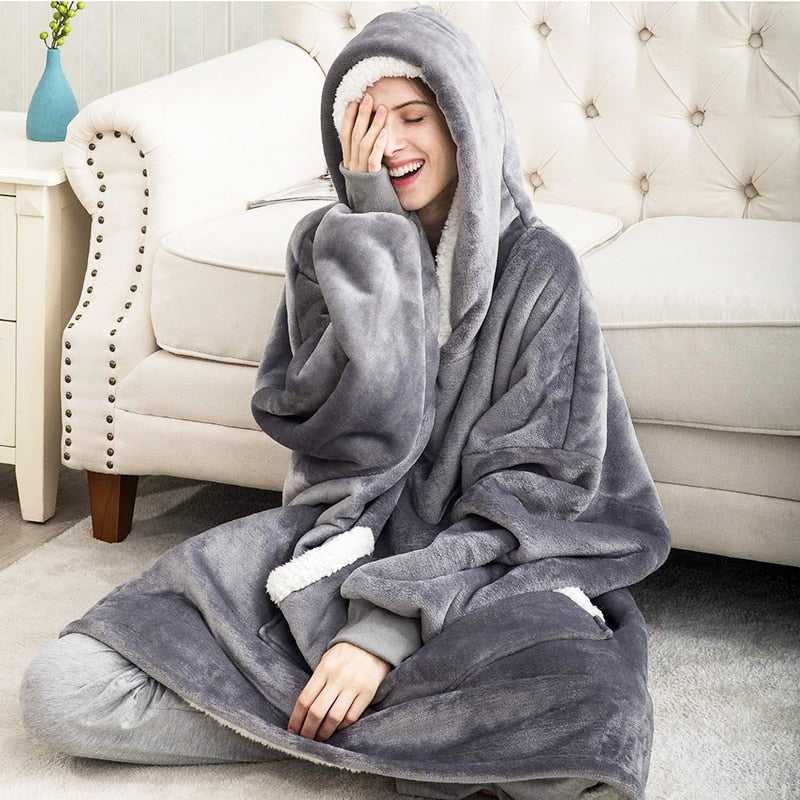Huge Hoodie – Täydellinen Ylisuuri Hupparihuopa Lämmölle & Mukavuudelle